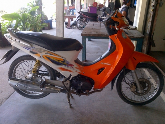 ด่วน!เวฟ125R สต๊าทมือ  ปี48 รถเครื่องเดิม  พร้อมใช้ ทะเบียน+เอกสารโอน ภาษีไม่หมด