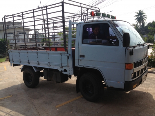 ขาย ISUZU NKR 4 ล้อ เครื่อง 110 แรงม้า หัวปี๊บ พวงมาลัยเพาเวอร์ ยางดี ซัซซีสวย 230,000.- ขาย ISUZU NKR 4 ล้อ เครื่อง 110 แรงม้า หัวปี๊บ พวงมาลัยเพาเวอร์ ยางดี ซัซซีสวย 230,000.-