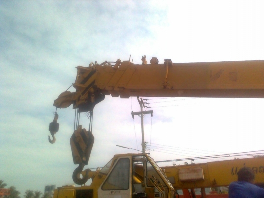 ขายรถเครน 4 ล้อ TADANO M1 20 ตัน ปั๊ม 3 ตอน มีกิ๊ป บูมสวย ระบบไฟฟ้าครบ มีเล่มทะเบียน ขายรถเครน 4 ล้อ TADANO M1 20 ตัน ปั๊ม 3 ตอน มีกิ๊ป บูมสวย ระบบไฟฟ้าครบ มีเล่มทะเบียน