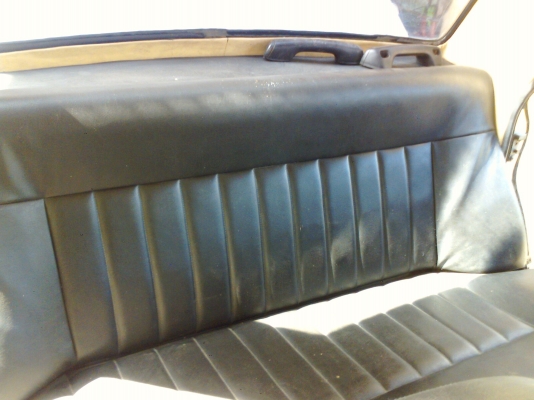 ขายรถแลนเซียรฟูเวียรถูกๆหน่อยครับรถขับได้ 4 ประตู