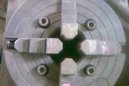 ปากกาจับ 4จับ + 3 จับขนาด  สี่จับครับสภาพพร้อมใช้งานครับ  เส้นผ่าศูนย์กลาง10 นิ้ว ราคานี้  4200 บาท คุ้มครับสวยๆครับ ส่วน  3  จับ  เส้นผ่าศูนย์กลาง  8  นิ้ว ราคา   3500  ครับ