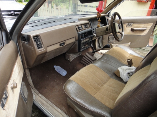 นิสสัน Big-m ตอนเดียว