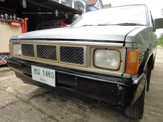 นิสสัน Big-m ตอนเดียว