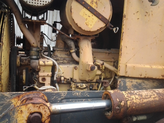 แทรคเตอร์ CATTERPILLAR  D4H สภาพสวย ราคาไม่แพง