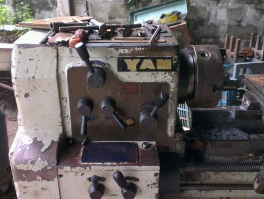 Sell> แท่นกลึง Yam 4 ฟุต 3 เพลา มีเบรค เครื่องใช้งานอยู่ครับ สวยๆ กริ๊บๆ ตัวเล็กทำงานคล่องมือดีครับ