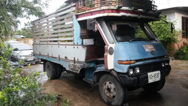 ขายรถ6 ล้อ โตโยต้า เครื่องอีซูซุ ดีเซล 4 JB 88แรง