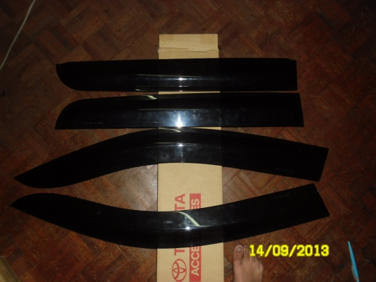 ขายคิ้วกันสาดรถ Toyota Vigo 4 ประตู