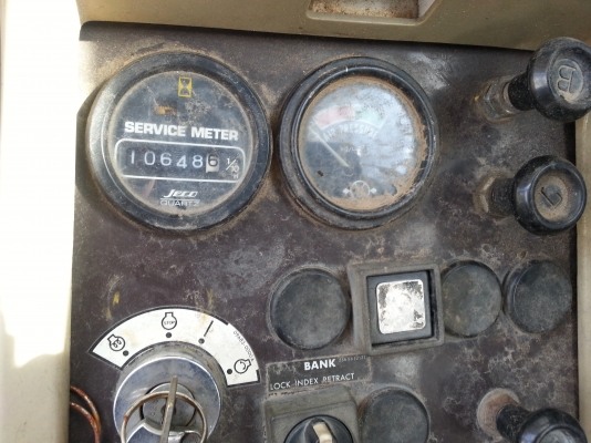 ขายด่วน รถเกรด KOMATSU GD625A-1 สภาพสวยจัด