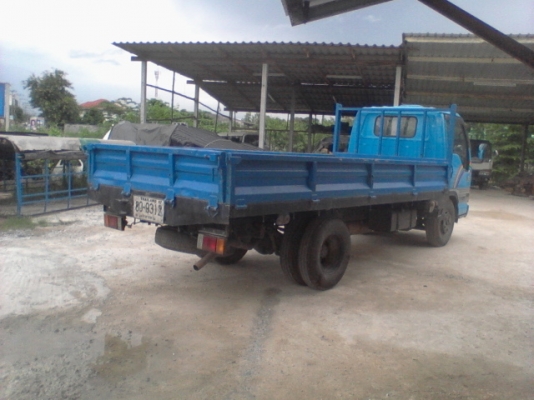 ขายด่วนรถบรรทุก 6ล้อ NKR