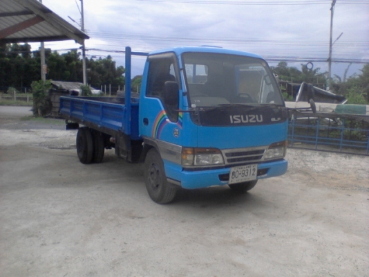 ขายด่วนรถบรรทุก 6ล้อ NKR