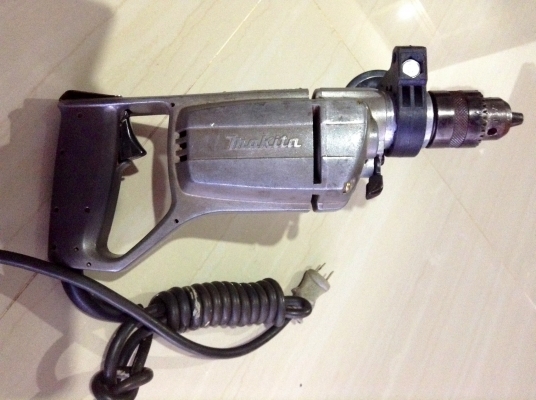 ขายสว่านกระแทก ยี่ห้อมากีต้า รุ่น 8416