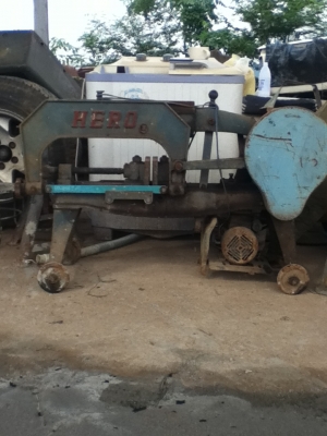 เครื่องเลื่อยเหล็ก