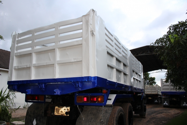 ขายด่วน MITSUBISHI  FN527M-TF TURBO  220 แรงม้า