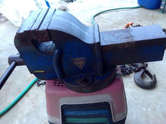 ขายปากกาจับชิ้นงาน ขนาด 5" ยี่ห้อ Winner