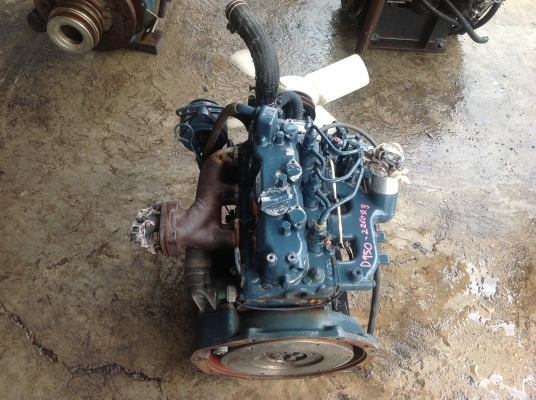 ขายเครื่องคูโบต้าดีเซล 3 สูบเก่าญี่ปุ่น รุ่น D950  ขนาด 20 แรงม้า สภาพสวยมากๆ