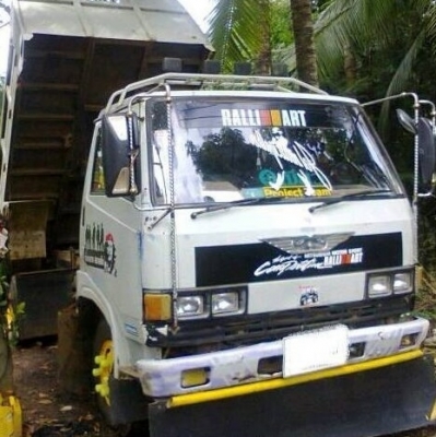 HINO KM777 - 117 HP WO4D หกล้อดั๊มพ์ กระบะดั๊มพ์เหล็ก 4 ตันความยาว 3.50 เมตรสภาพสวย เครื่องแห้งแรงดีเดิมๆไม่มีเยิ้ม หัวเก๋งสีสันบางเดิมไม่มีผุกร่อน ภายในคอนโซลครบพร้อม พวงมาลัยเพาเวอร์ ช่วงล่างคัชซีไม่มีดาม ยาง 8.25 ขอบ 16 สภาพดี 70\% พร้อมบรรทุกพร้อมใช้งา HINO KM777 - 117 HP WO4D หกล้อดั๊มพ์ กระบะดั๊มพ์เหล็ก 4 ตันความยาว 3.50 เมตรสภาพสวย เครื่องแห้งแรงดีเดิมๆไม่มีเยิ้ม หัวเก๋งสีสันบางเดิมไม่มีผุกร่อน ภายในคอนโซลครบพร้อม พวงมาลัยเพาเวอร์ ช่วงล่างคัชซีไม่มีดาม ยาง 8.25 ขอบ 16 สภาพดี 70\% พร้อมบรรทุกพร้อมใช้งา