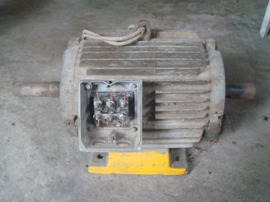 ขาย มอเตอร์ mez mohelnice 3 เฟส ขนาด 10 แรง ราคาถูก