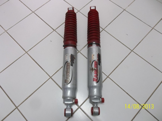 โช๊คอัพหลัง RANCHO ปรับระดับความหนึบได้ 9 ระดับ (4,000)