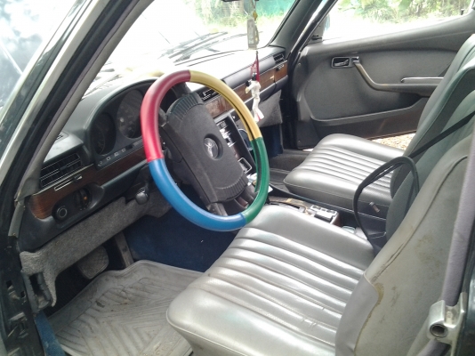 รถยนต์ Benz รถยนต์ Benz