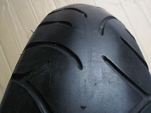 ขายยาง \% 1 คู่