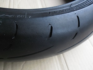 ขายยาง \% 1 คู่