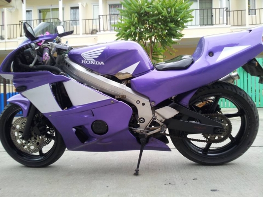 ขาย CBR400 ทะเบียนแท้ ไม่ขาดต่อ พร้อมโอน 67,000