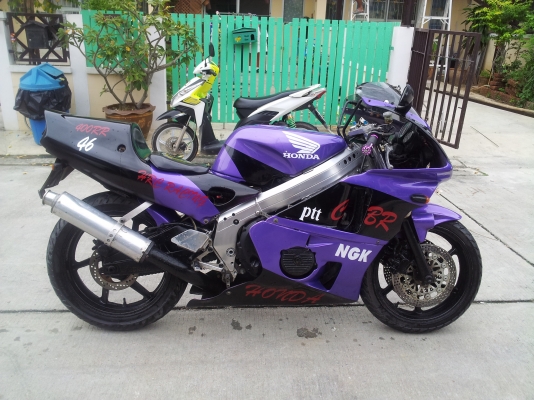 ขาย CBR400 ทะเบียนแท้ ไม่ขาดต่อ พร้อมโอน 67,000 ขาย CBR400 ทะเบียนแท้ ไม่ขาดต่อ พร้อมโอน 67,000