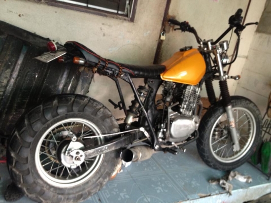 ขายแลก XL 250 ชุดแต่ง TW รอบคัน  ราคา39000  มีทะเบียน ภาษีไม่ขาดต่อ สนใจติดต่อ 0841649712