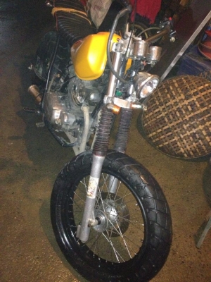 ขายแลก XL 250 ชุดแต่ง TW รอบคัน  ราคา39000  มีทะเบียน ภาษีไม่ขาดต่อ สนใจติดต่อ 0841649712