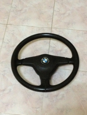 ขายพวงมาลัยเดิม BMW ราคา1000บาท โทร0875077464โส กทม