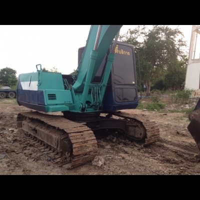 ขาย KOMATSU 100-5 รถสภาพดี พร้อมใช้งาน มีแอร์พร้อม ช่วงล่างใหม่ทั้งหมด ลอนเลอร์ใหม่ ใบแทรกเต็ม มีเอกสารใบอินวอย ราคาต่อรองได้