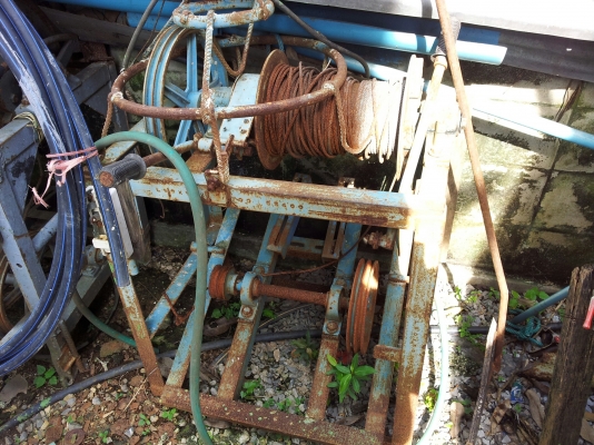 เหลืออยู่เพียงชุดเดียวแล้วครับ ลิฟท์กระป๋องพร้อมมอร์เตอร์ 3 แรง ขายถูก