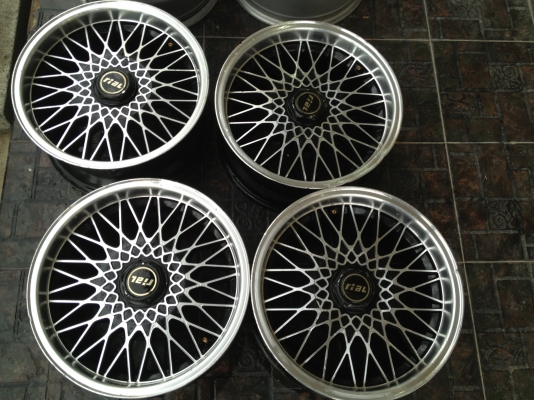 ล้อrail 6รู ขอบ16นิ้ว กว้าง 7.5 นิ้ว ฝาครบ 4800บาท