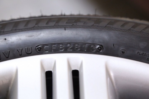 ล้อกะทะ Honda City 15นิ้ว พร้อมยางป้ายแดง ปี13 ล้อกะทะ Honda City 15นิ้ว พร้อมยางป้ายแดง ปี13