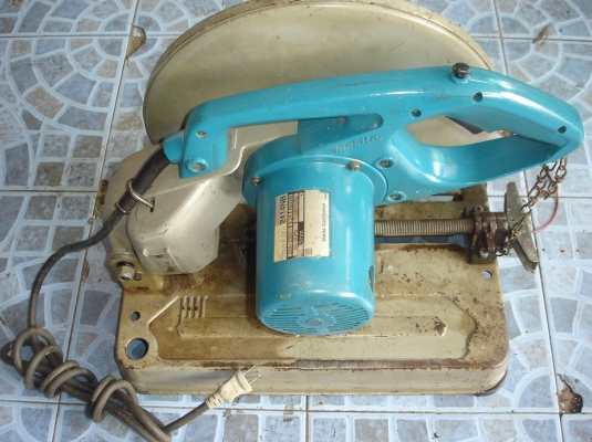 ขายแท่นตัดไฟเบอร์ 14 นิ้ว 2000 วัตต์ Makita รุ่น 2414NB