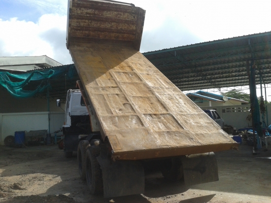 ขายร็อกกี้ 10ล้อ2เพลา240แรง