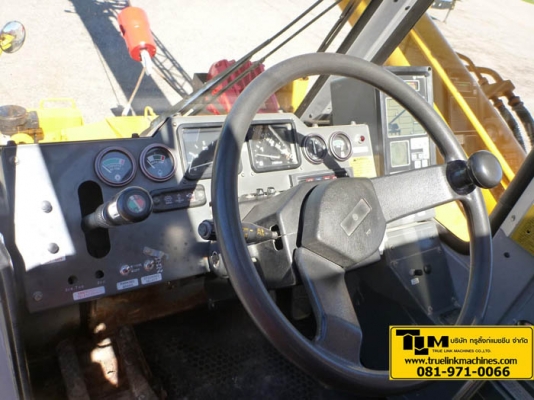 TADANO TR300XL-3 30 Ton 4x4x4 TADANO TR300XL-3 30 Ton 4x4x4