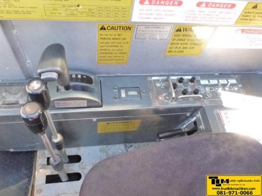 TADANO TR300XL-3 30 Ton 4x4x4 TADANO TR300XL-3 30 Ton 4x4x4