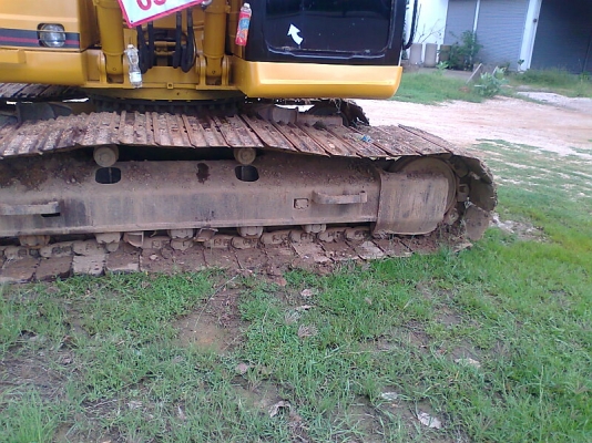 รถแบคโฮ CAT 320B รถสวย มีทะเบียน ชอบราคาเท่าไร ต่อรองกันได้ครับ