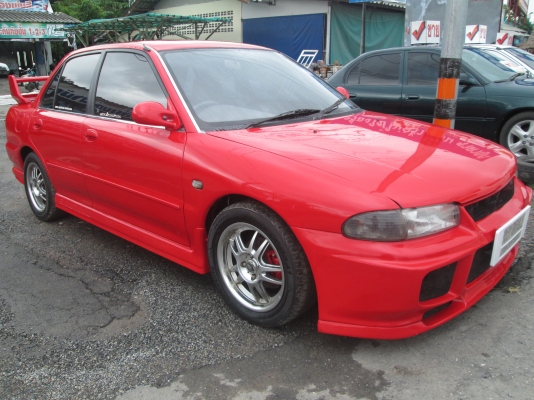 Misubishi สีแดงสด Misubishi สีแดงสด