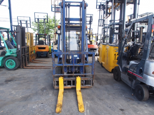 ** LOT 12/9/2556 ** KOMATSU FG20-12 เสา4เมตร หิ้ง สนใจติดต่อ 083-062-0223 ** LOT 12/9/2556 ** KOMATSU FG20-12 เสา4เมตร หิ้ง สนใจติดต่อ 083-062-0223