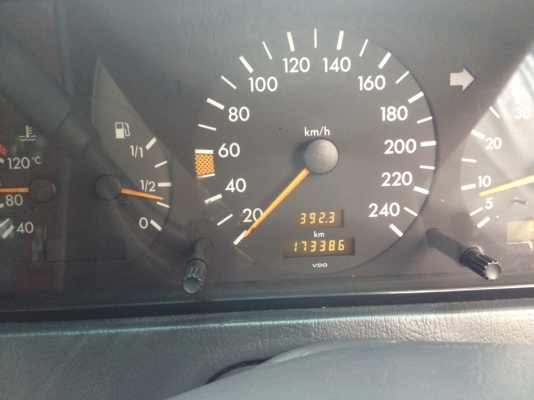 Benz c220 ปี96 แก๊สหัวฉีด สวย Benz c220 ปี96 แก๊สหัวฉีด สวย