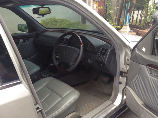 Benz c220 ปี96 แก๊สหัวฉีด สวย Benz c220 ปี96 แก๊สหัวฉีด สวย