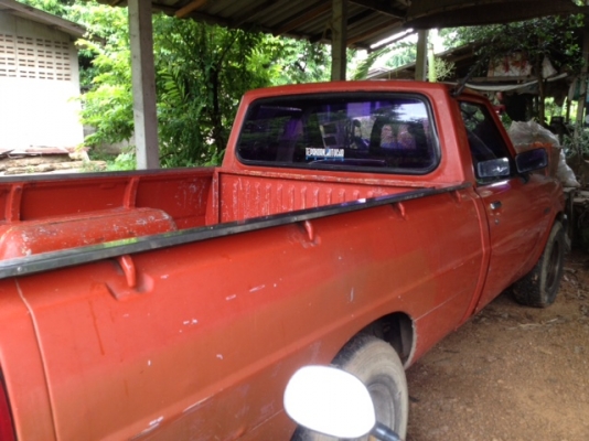 Mitsubishi L200 เฉินหลง ปี 84 สภาพสีแห็งๆ