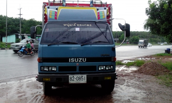 ขายด่วนหกล้อกลาง NPRดั้มพ์ (รถห้างเจ้าของใช้เอง)086-1407401