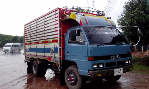 ขายด่วนหกล้อกลาง NPRดั้มพ์ (รถห้างเจ้าของใช้เอง)086-1407401