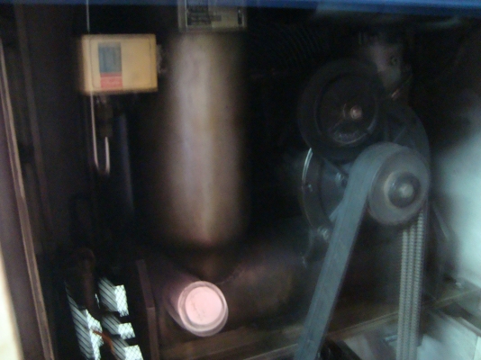 ขายปั๊มลมสกรู 30HP พร้อมใช้งาน พร้อมติดตั้ง