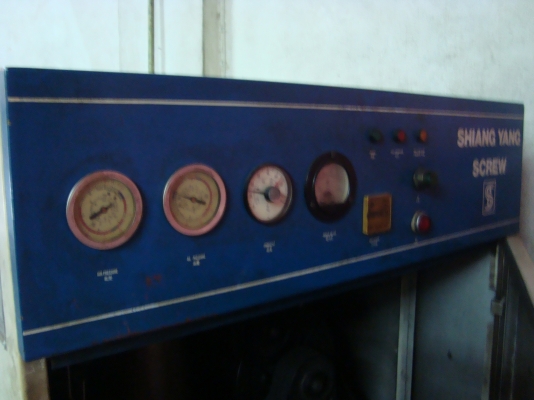 ขายปั๊มลมสกรู 30HP พร้อมใช้งาน พร้อมติดตั้ง