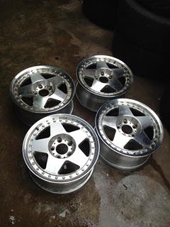 ขายล้อแท้ญี่ปุ่น ขอบ16  กว้าง7 5/114  สวยๆ ถูกๆครับ