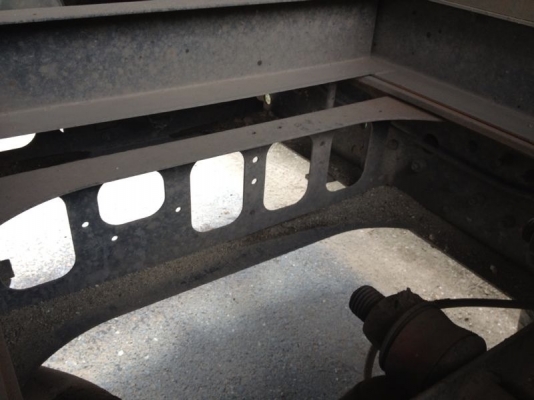 รถฮีโน่ 6 ล้อดั้ม 150 แรงม้า ปี 52 สนใจติดต่อ 081 - 6079515 รถฮีโน่ 6 ล้อดั้ม 150 แรงม้า ปี 52 สนใจติดต่อ 081 - 6079515